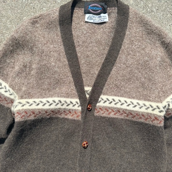 Vintage 90s Jantzen 100% wool cardigan - Picture 9 of 10